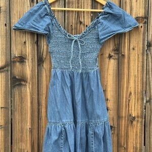 GAP || Puff Sleeve Denim Midi Dress